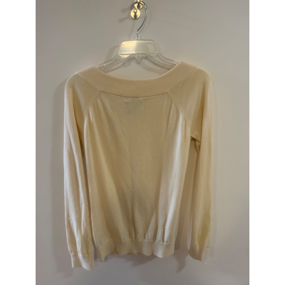 Lauren Ralph Lauren Women Cream Buckle Neck Knit Sweater Medium little stain - Picture 4 of 4